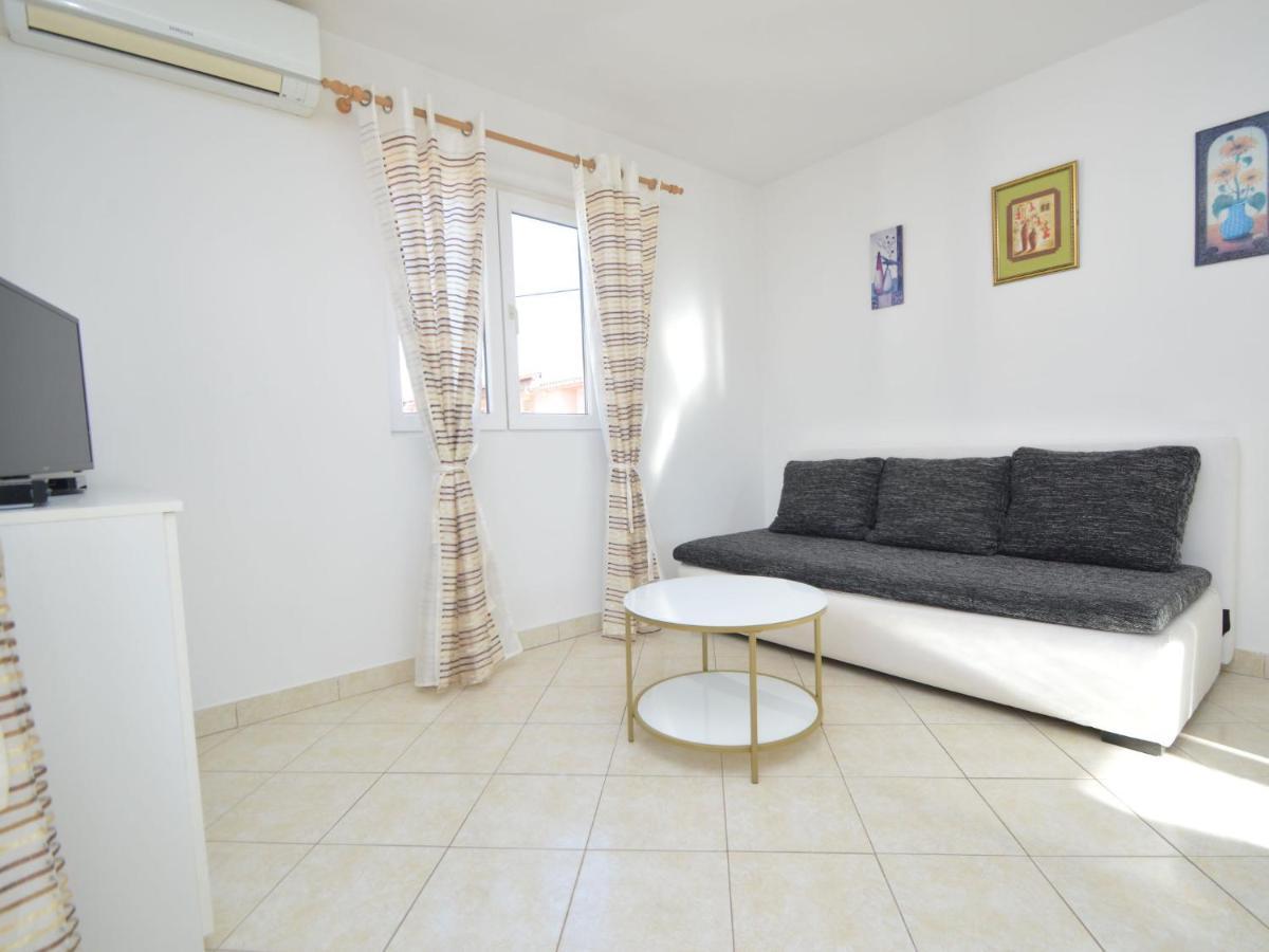 Apartment Ena By Interhome Brodarica  Exterior foto